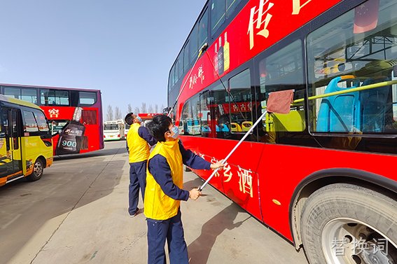 “学雷锋，志愿行”义务劳动